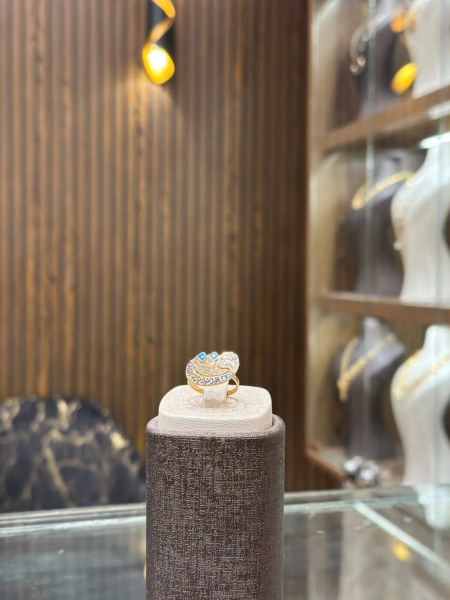 خاتم قل - منظر أمامي