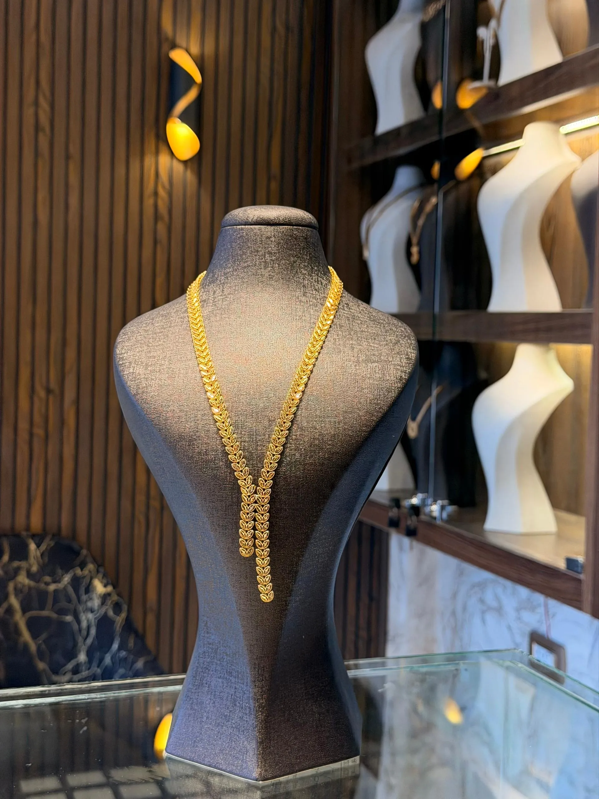 طوق سنبلة - منظر أمامي