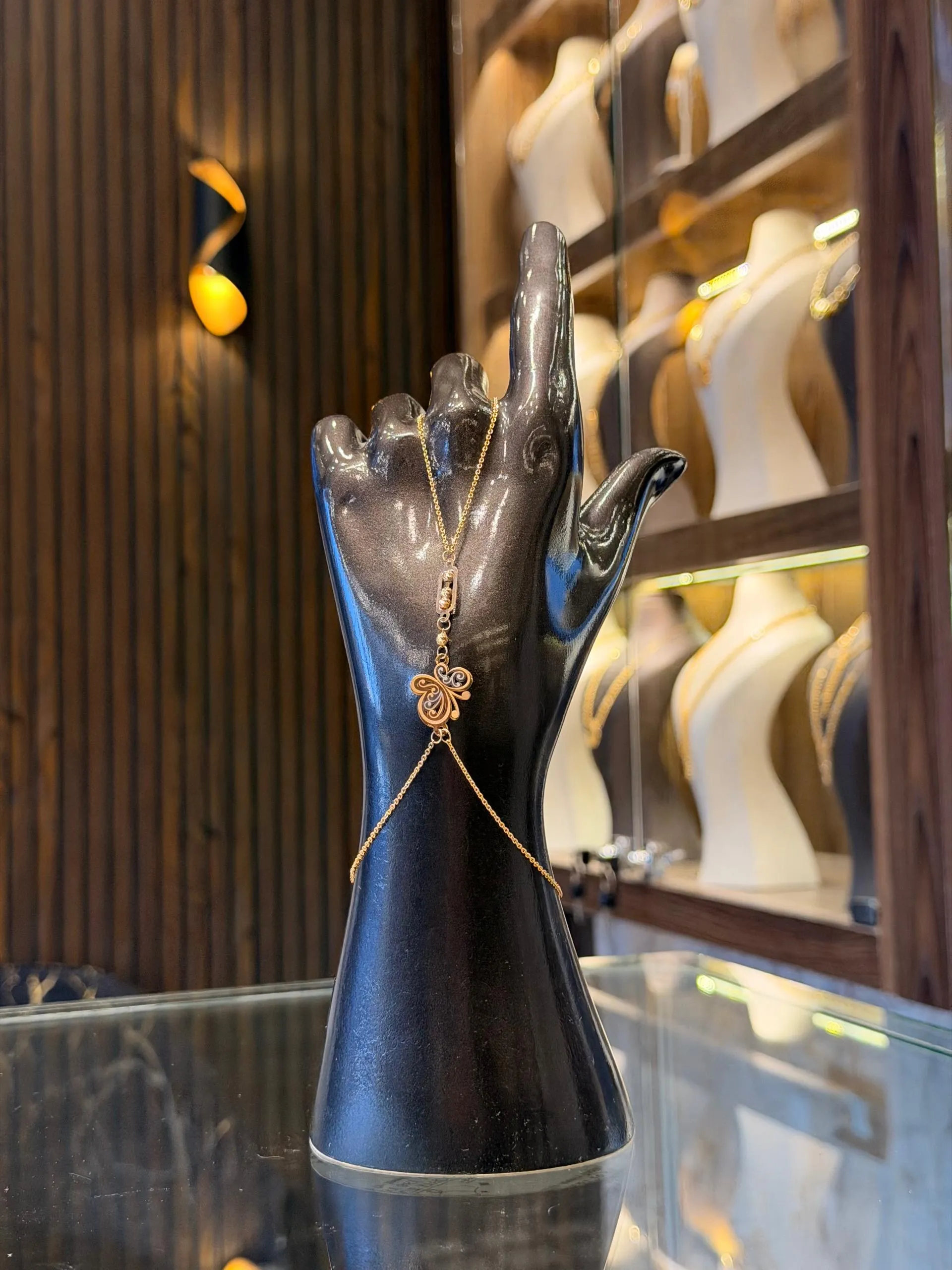 كف فراشة لايت - منظر أمامي