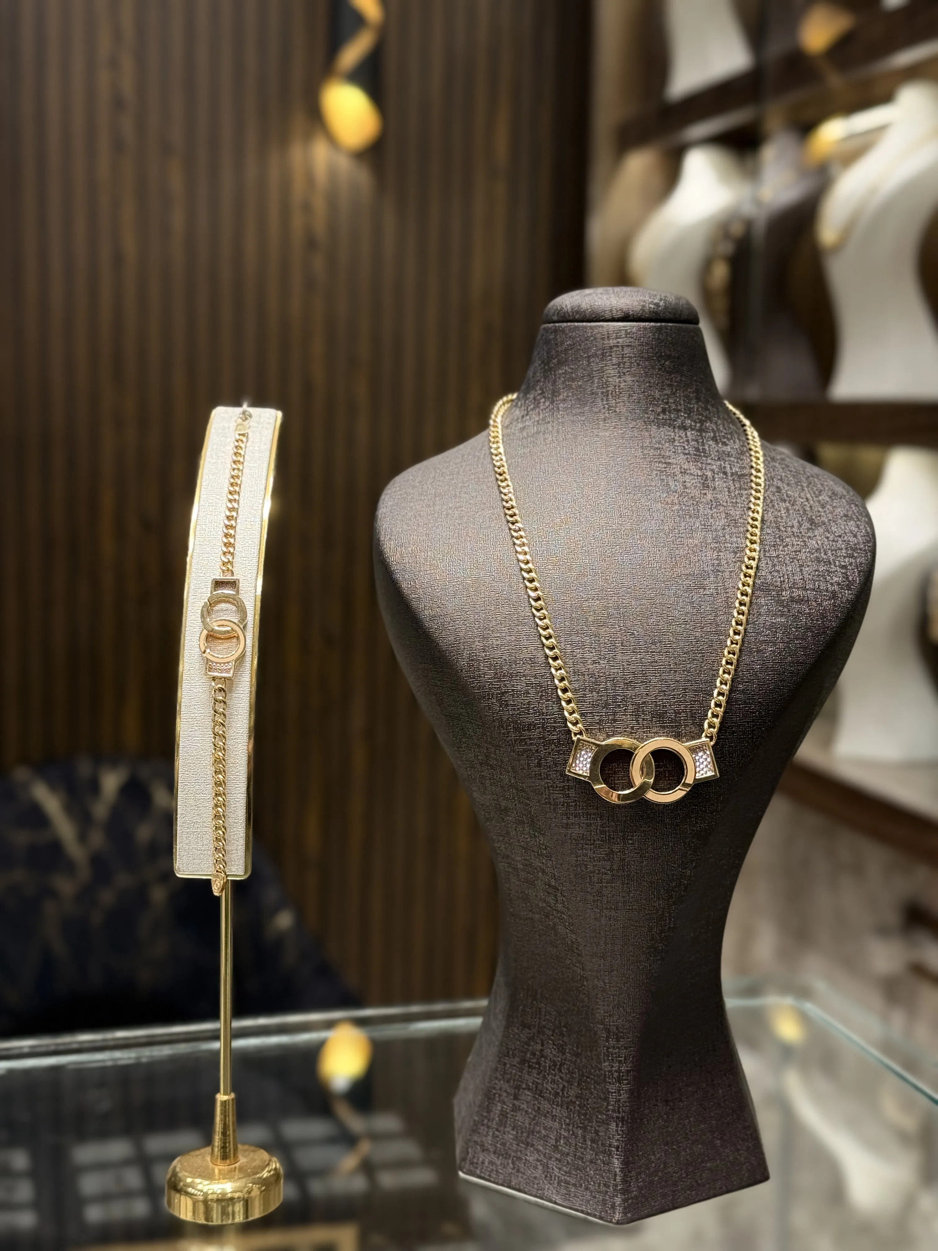 طقم نقش المازي اكسترا - منظر أمامي