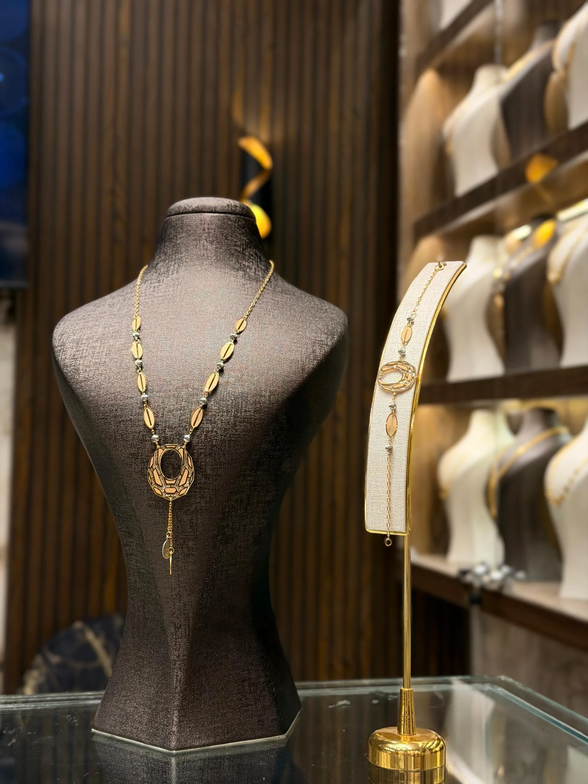 طقم نقش ألمازي - منظر أمامي