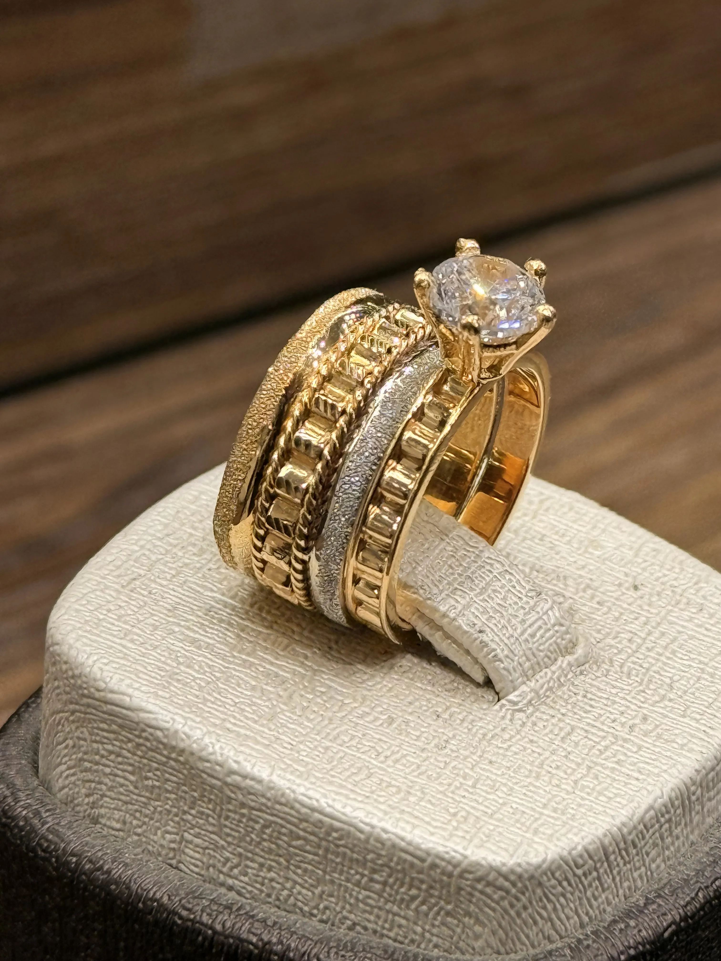 محبس توينز - منظر أمامي