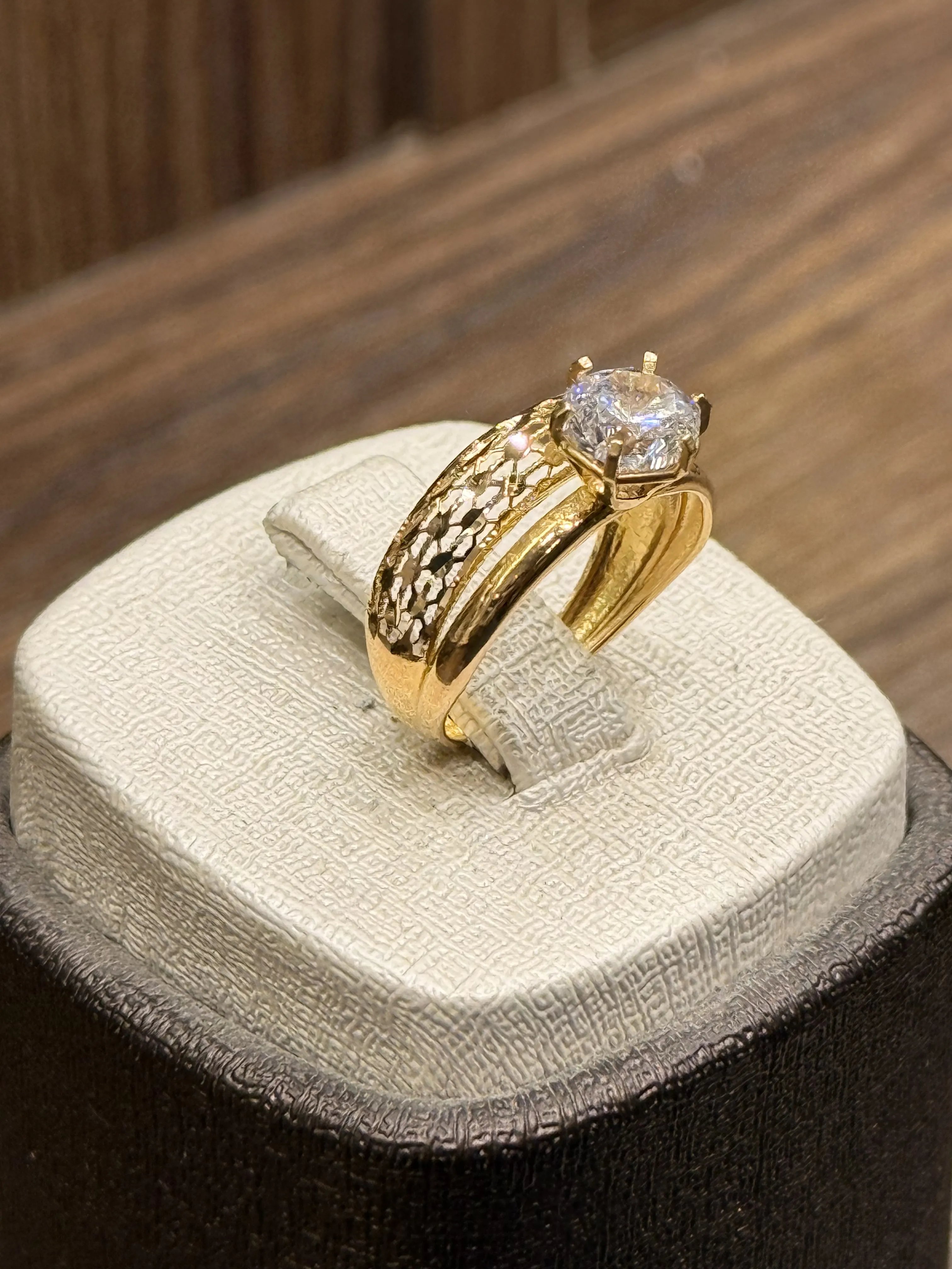 محبس توينز - منظر أمامي