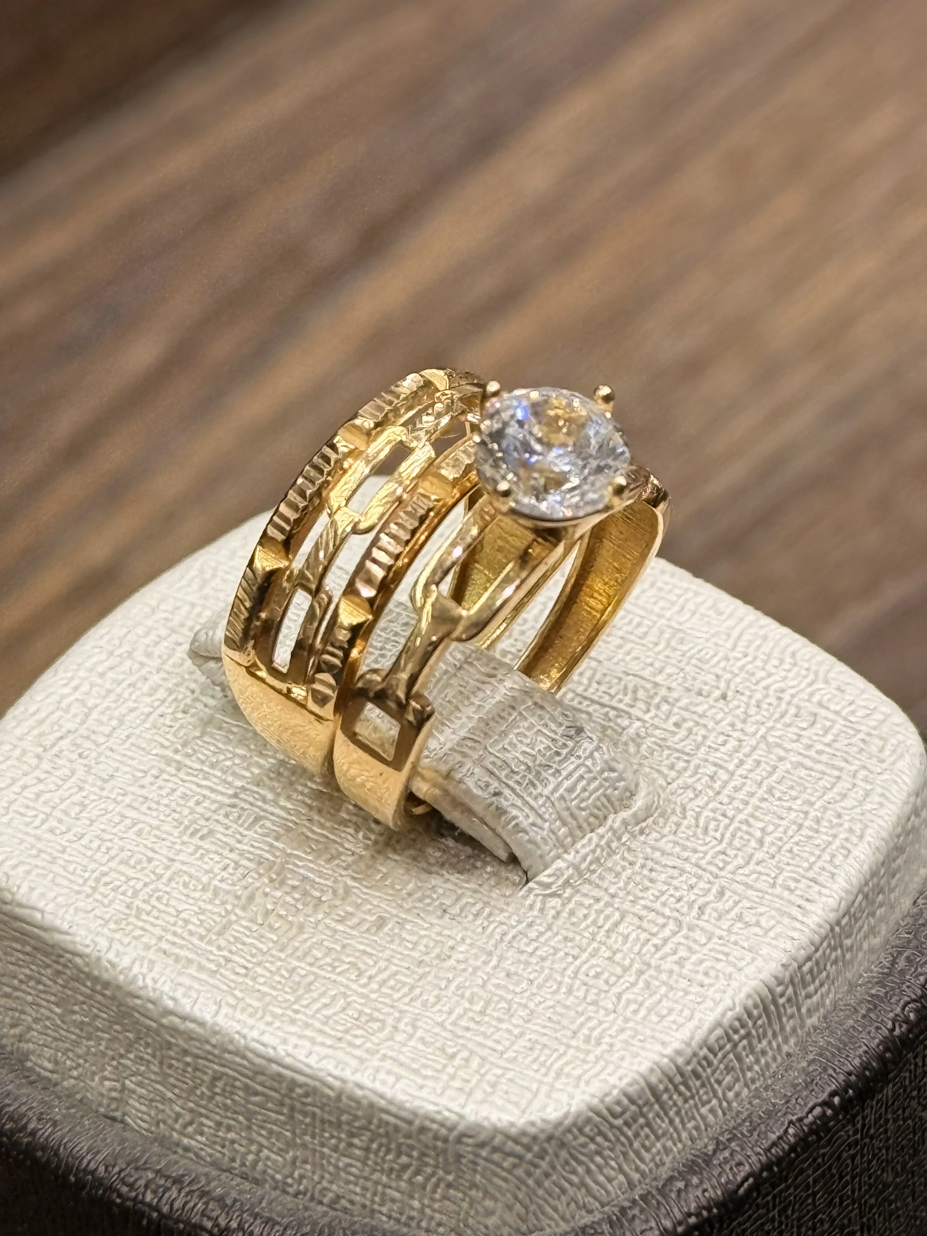 محبس توينز - منظر أمامي