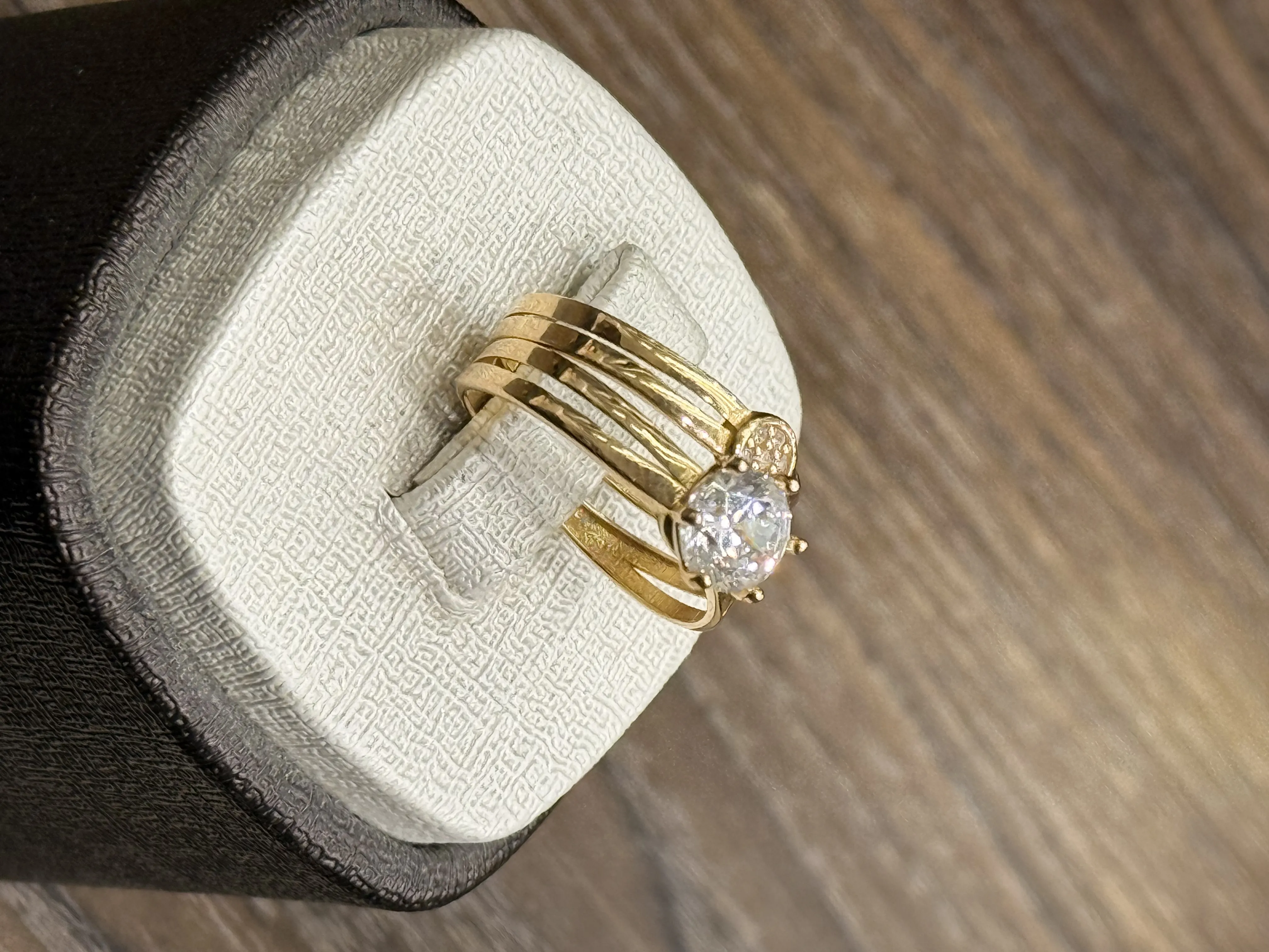 محبس توينز - منظر أمامي