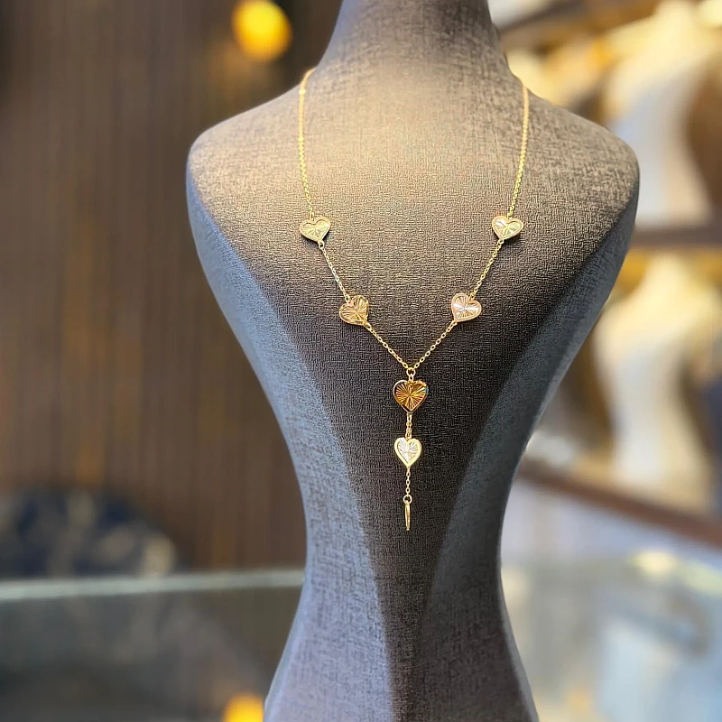 طوق قلوب فرفشة