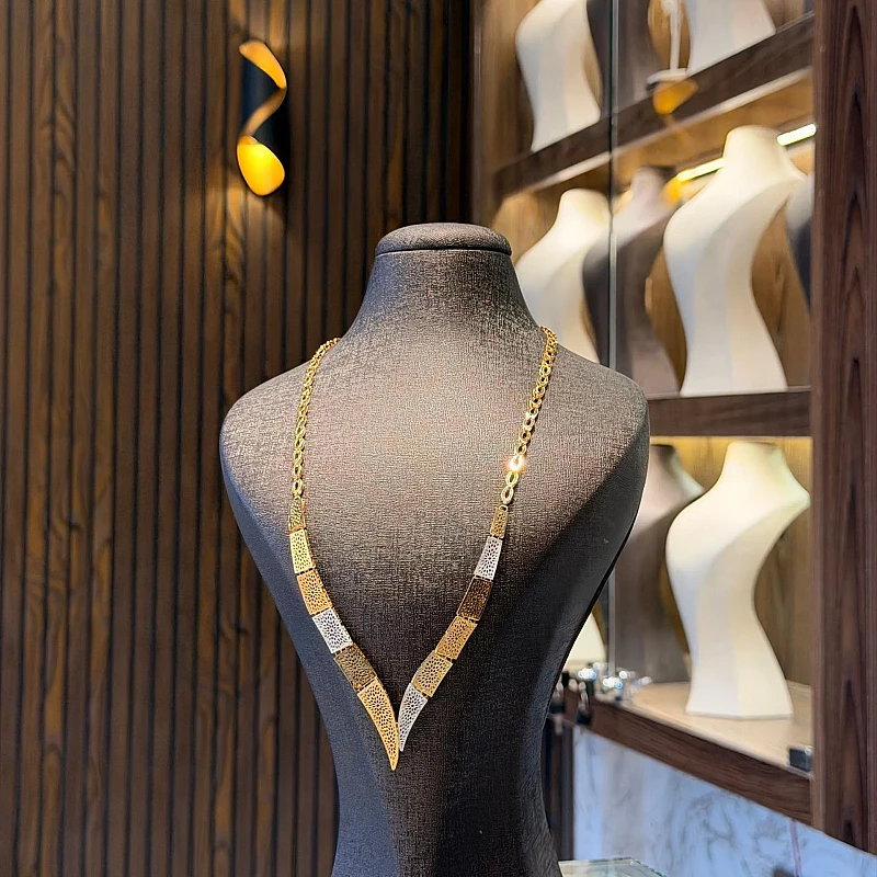 طوق رسمي اكسترا