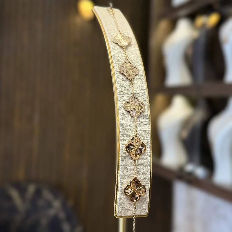 سوارة فانكليف نقش