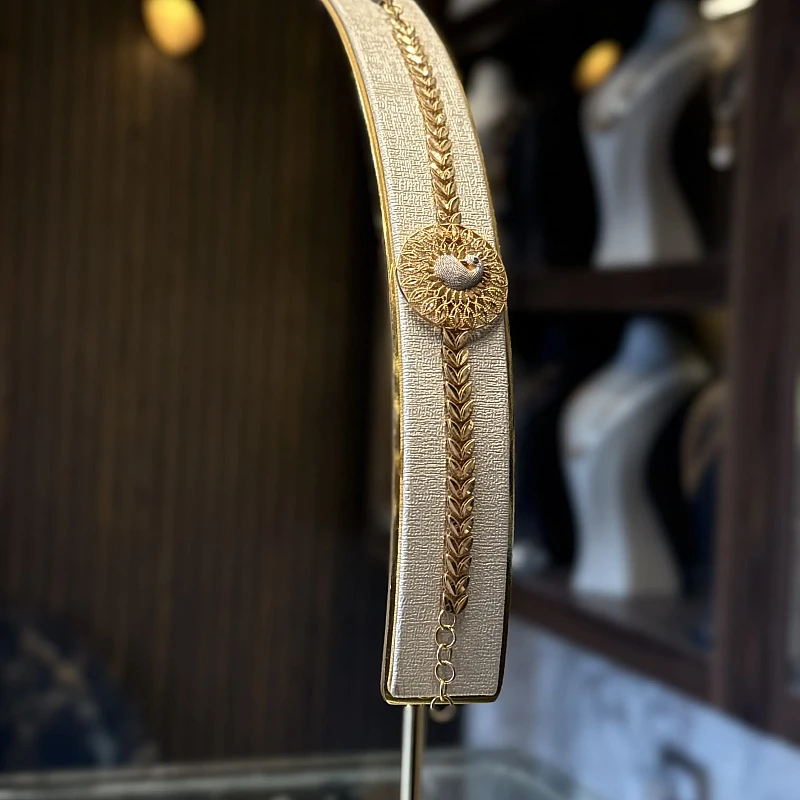 سوارة سنبلة شكل