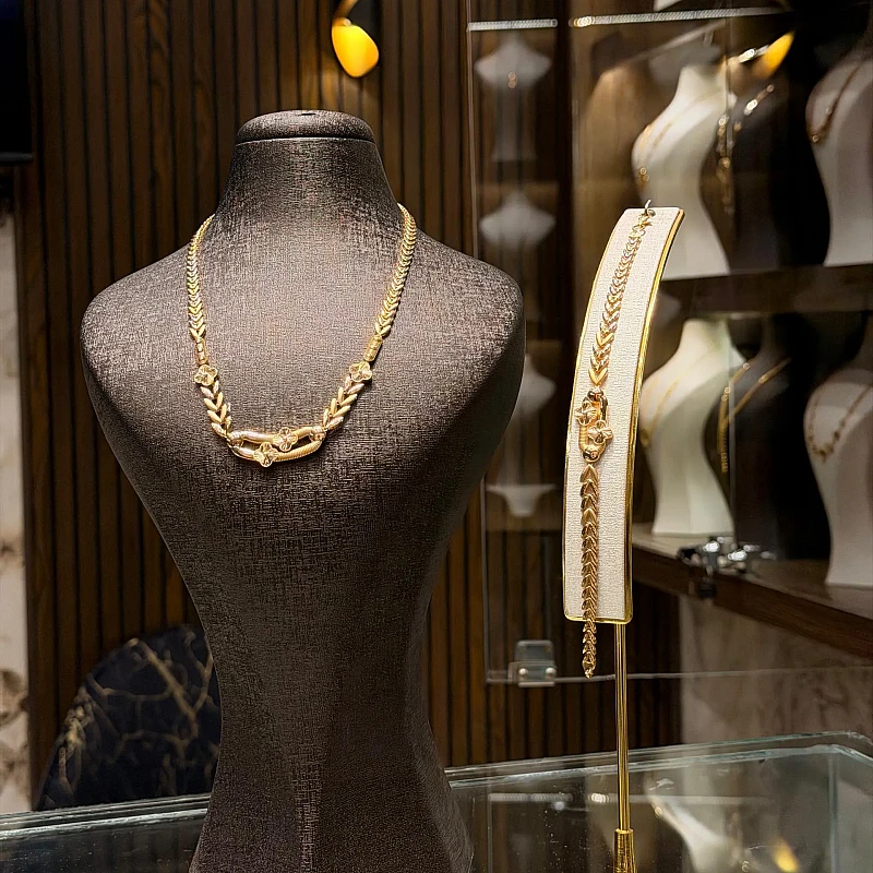 طقم سنبلة فانكليف حديث